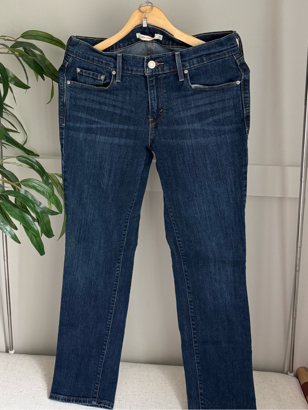 Levi’s 505 Straight Leg Jeans- Dark Wash